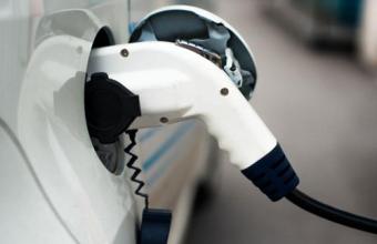 电动车“行天下”:在2020年建成充电站1万座、充电桩12万个 电动车“行天下”:在2020年建成充电站1万座、充电桩12万个