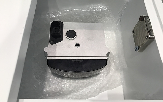 新能源自动驾驶汽车