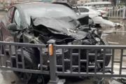 台州特斯拉Model Y突然加速 连撞多台车